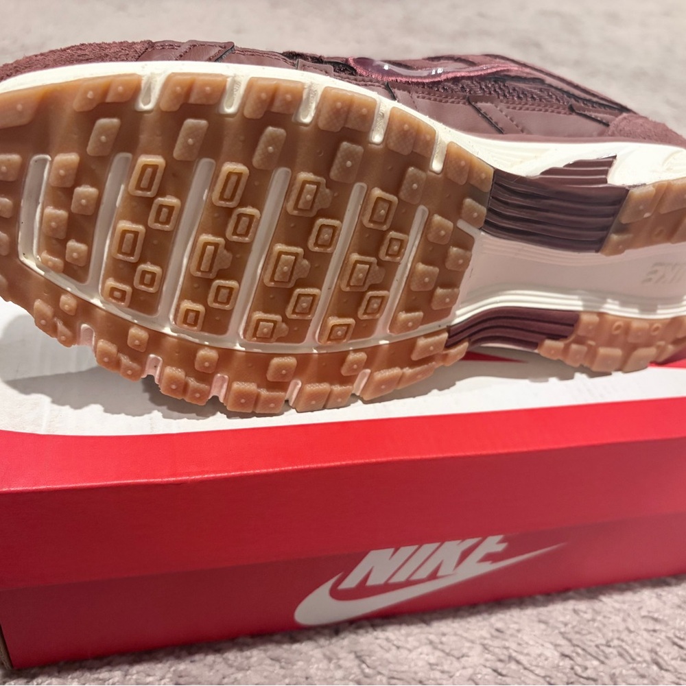NIKE P-6000 SE - Picture 4 of 5